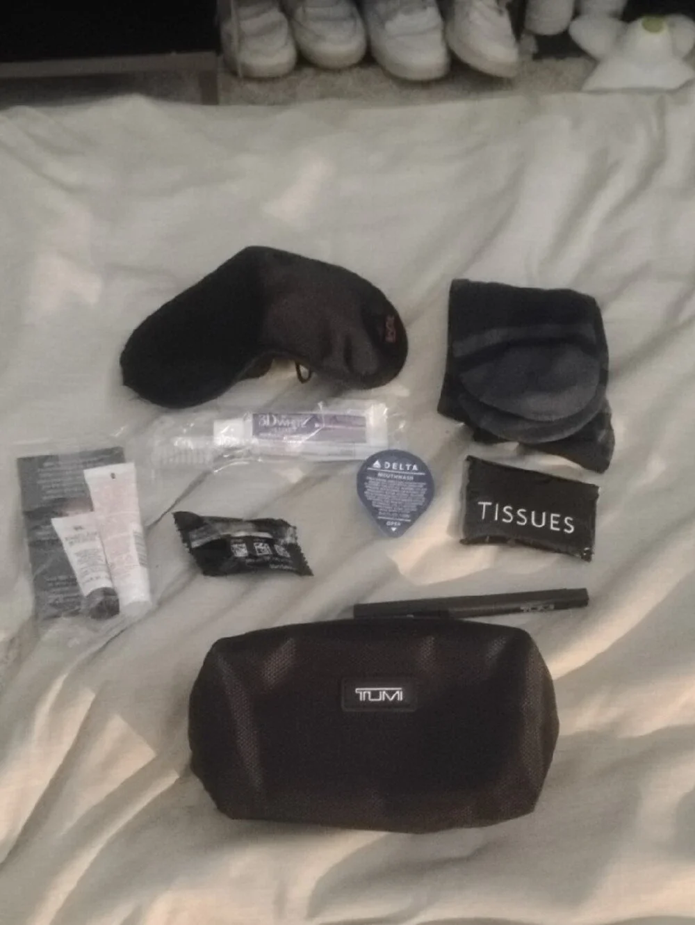 Tumi Black Travel Amenity Pouch for Delta